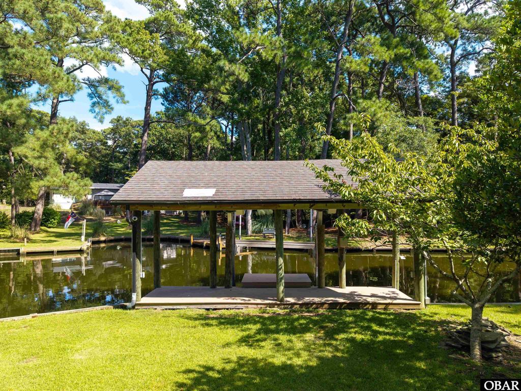 Image 62 of property listing at 149 Yaupon Trail, Southern Shores, NC 27949