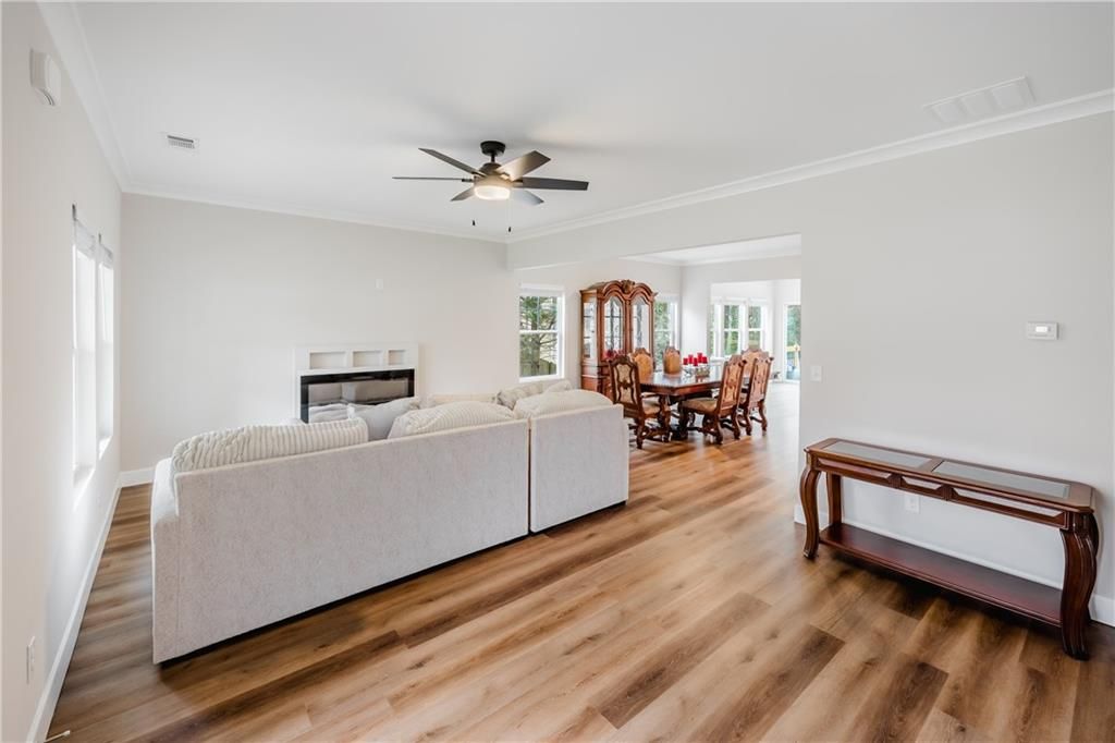 Image 10 of property listing at 3991 Centennial Trail, Duluth, GA 30096