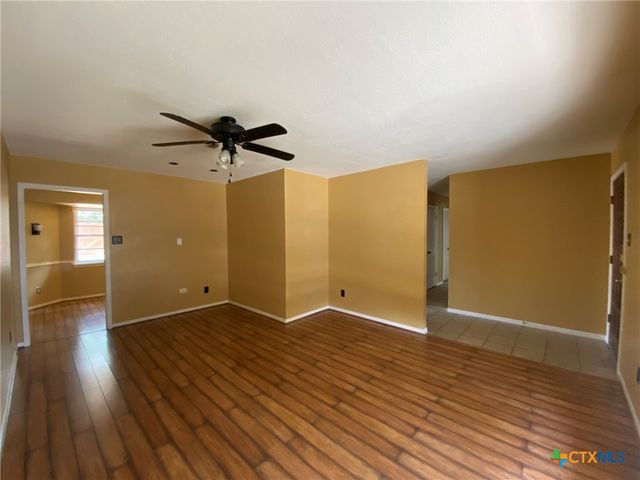 1613 Miranda Avenue, Copperas Cove, TX 76522