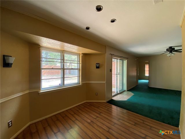 1613 Miranda Avenue, Copperas Cove, TX 76522