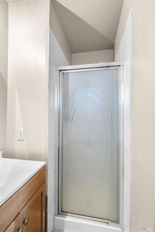 831 5th St, Vallejo, CA 94590