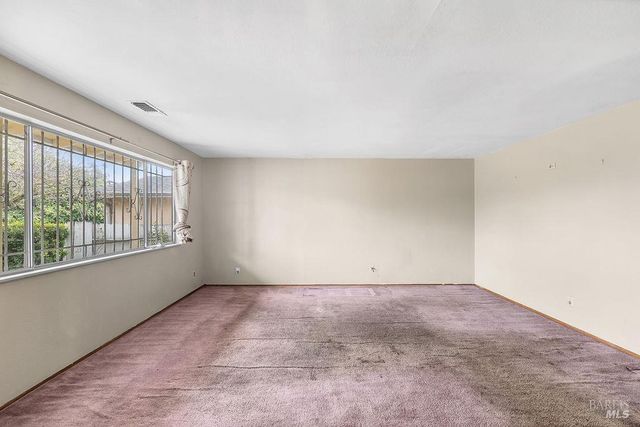 831 5th St, Vallejo, CA 94590