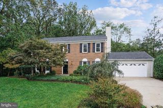 9813 FOSBAK DR, Vienna, VA 22182