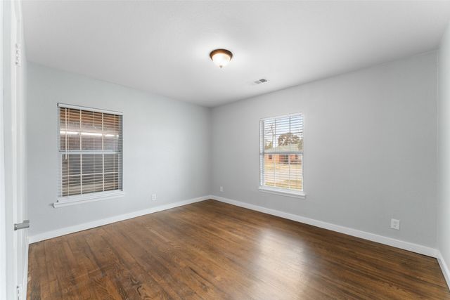 2530 Utica Drive, Dallas, TX 75227