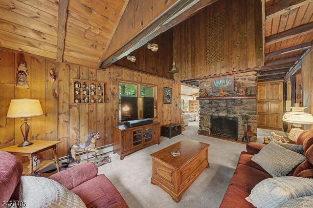 21 Shawnee Trl, Sparta Twp., NJ 07871