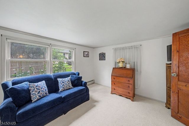 21 Shawnee Trl, Sparta Twp., NJ 07871