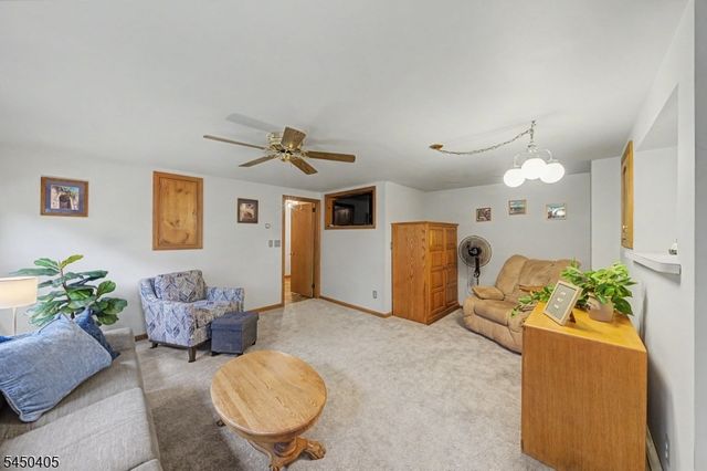 21 Shawnee Trl, Sparta Twp., NJ 07871