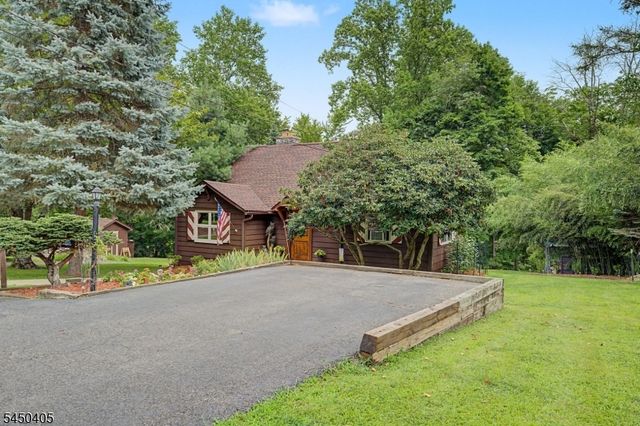 21 Shawnee Trl, Sparta Twp., NJ 07871