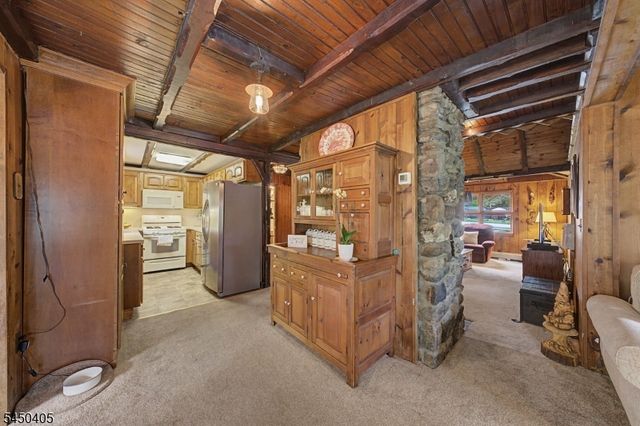 21 Shawnee Trl, Sparta Twp., NJ 07871