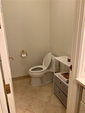 1 Hughes Center Drive 603, Las Vegas, NV 89169