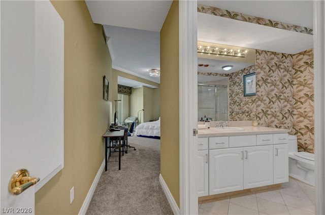 1 Hughes Center Drive 603, Las Vegas, NV 89169