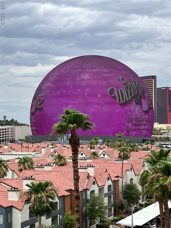 1 Hughes Center Drive 603, Las Vegas, NV 89169