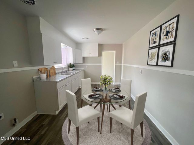 2943 Lakewood Drive, Jackson, MS 39212