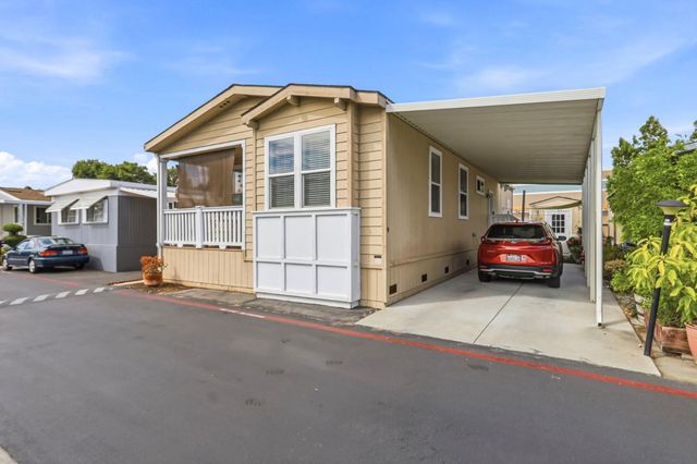 2135 Little Orchard Drive 9, San Jose, CA 95125