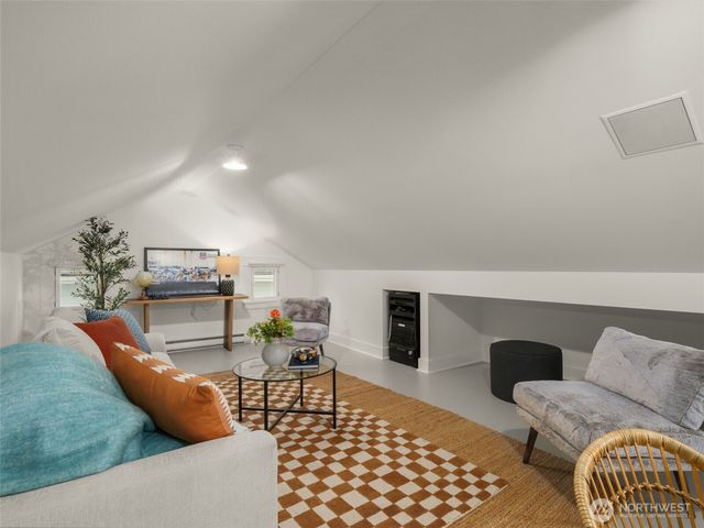 1909 4th Avenue N, Seattle, WA 98109