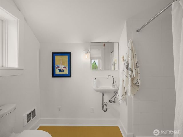 1909 4th Avenue N, Seattle, WA 98109