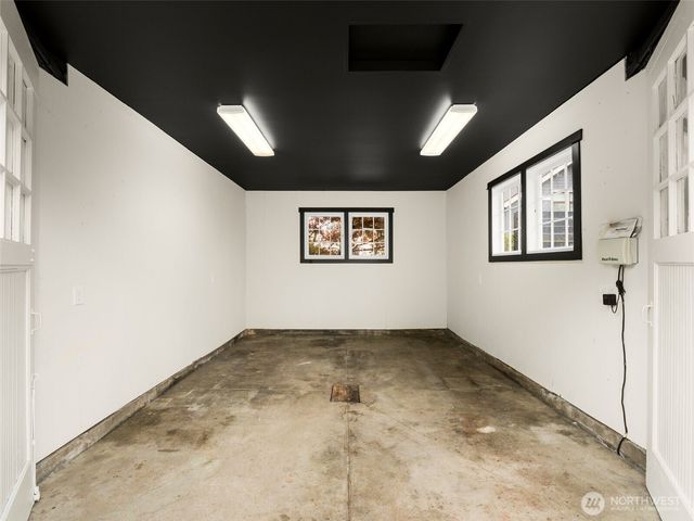 1909 4th Avenue N, Seattle, WA 98109