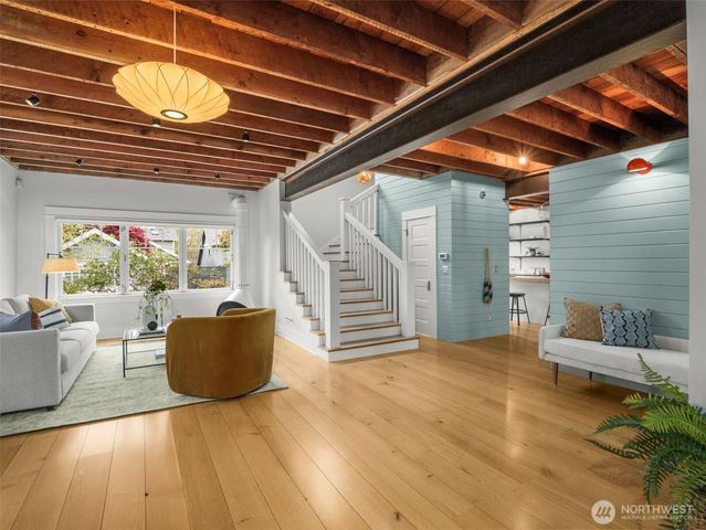 1909 4th Avenue N, Seattle, WA 98109