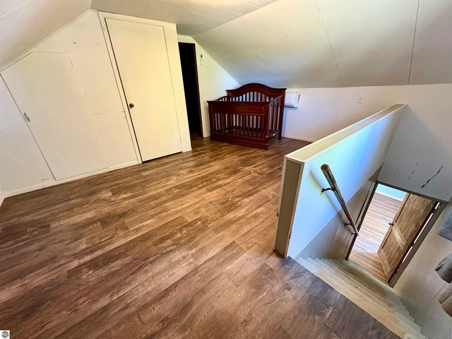 4275 N Vandecar Road, Weidman, MI 48893