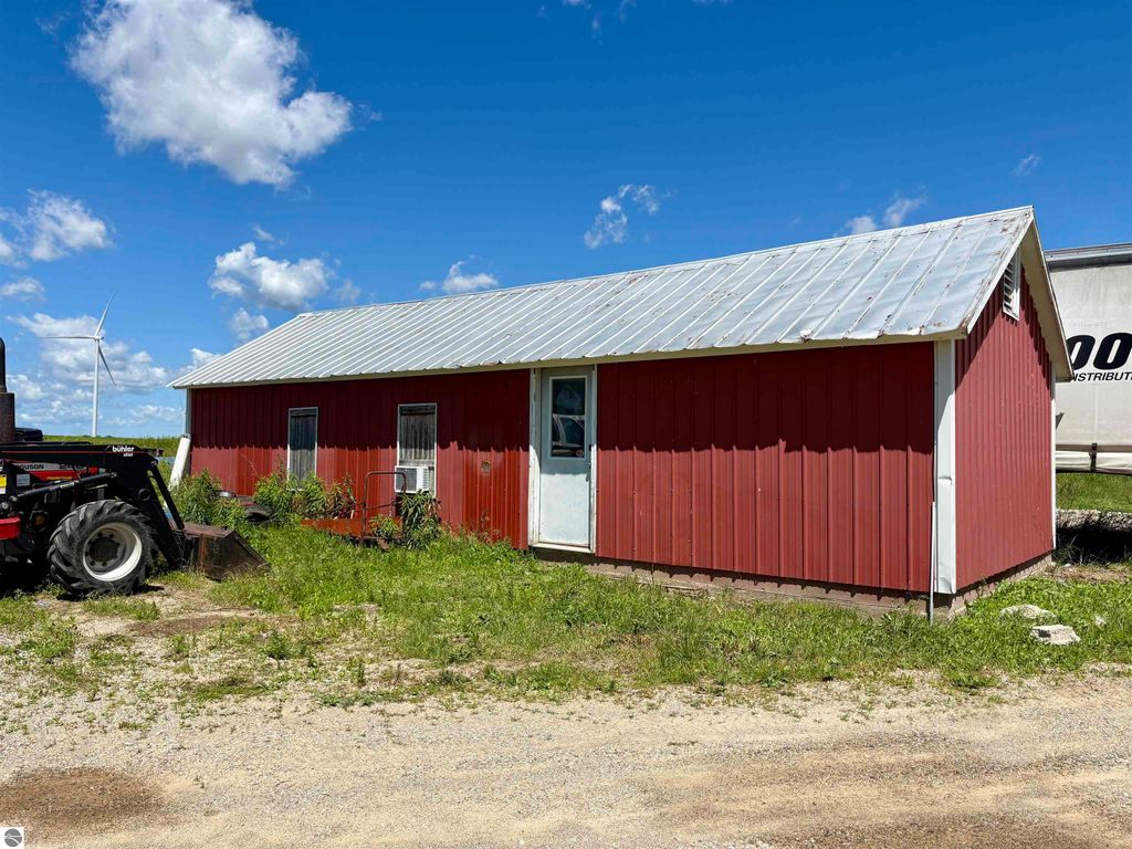 Image 23 of property listing at 4275 N Vandecar Road, Weidman, MI 48893