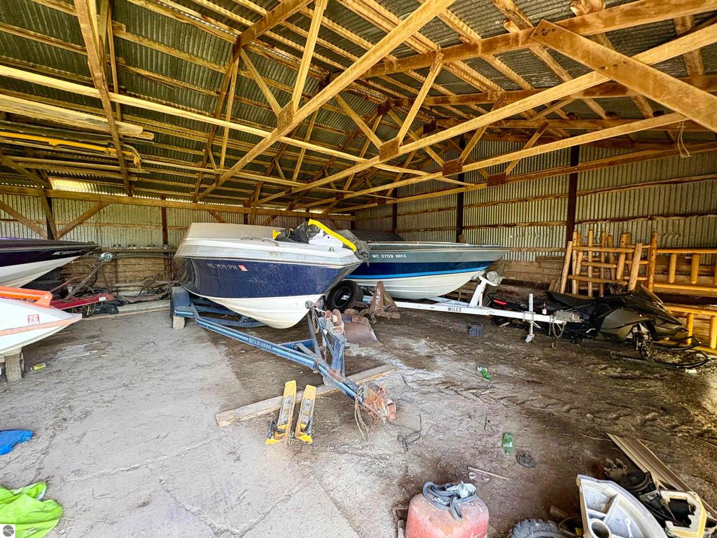 Image 27 of property listing at 4275 N Vandecar Road, Weidman, MI 48893