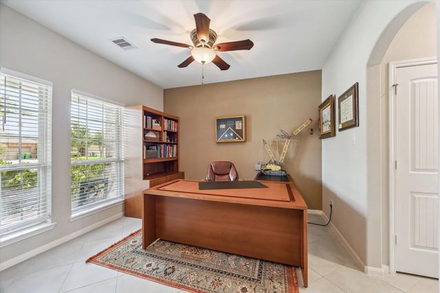 346 Marble Springs Lane, La Marque, TX 77568