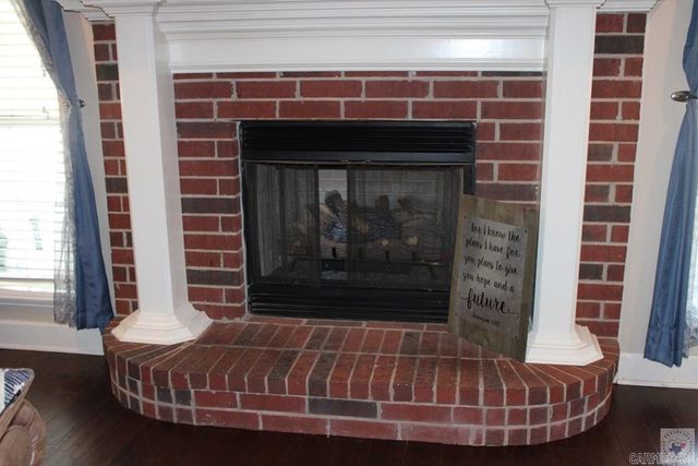 1017 Brown Dr., Wake Village, TX 75501