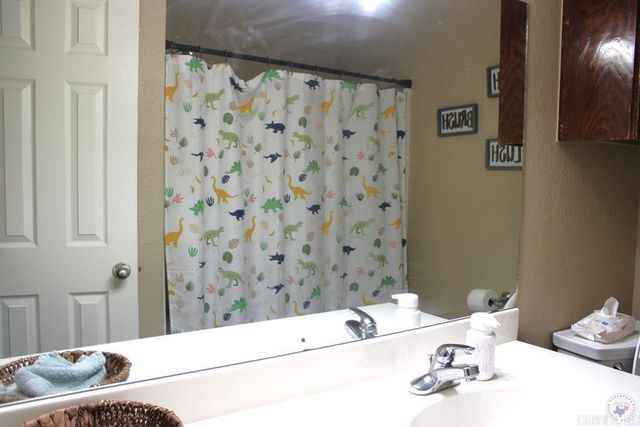 1017 Brown Dr., Wake Village, TX 75501