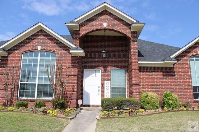 1017 Brown Dr., Wake Village, TX 75501