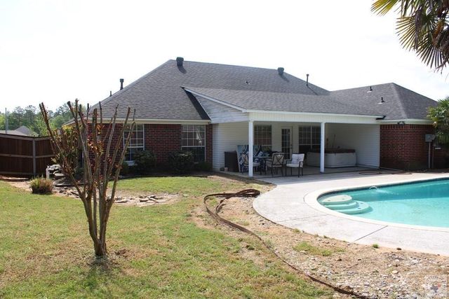 1017 Brown Dr., Wake Village, TX 75501