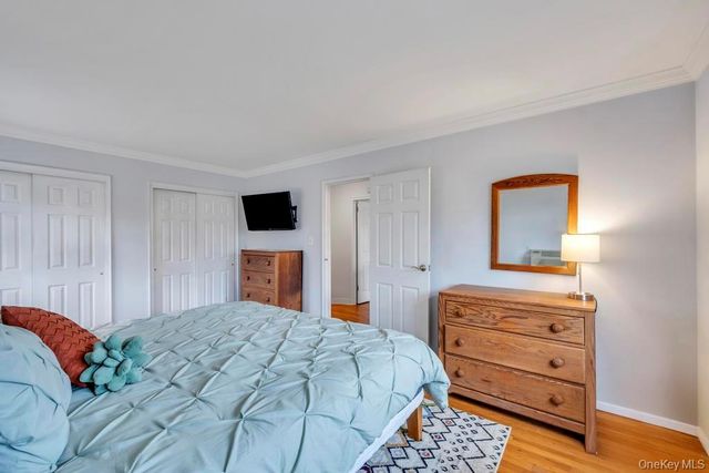 355 Route 111 42, Smithtown, NY 11787