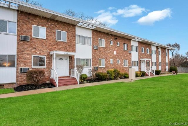 355 Route 111 42, Smithtown, NY 11787