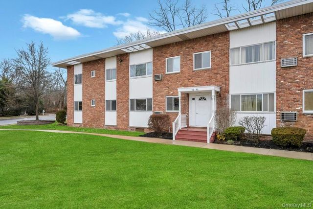 355 Route 111 42, Smithtown, NY 11787