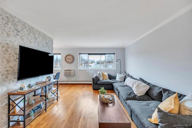 355 Route 111 42, Smithtown, NY 11787