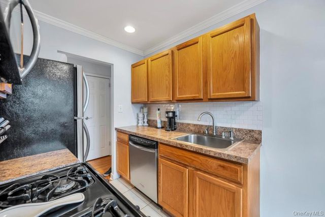 355 Route 111 42, Smithtown, NY 11787