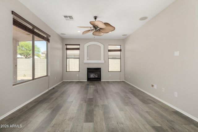 1036 E OAK Road, San Tan Valley, AZ 85140