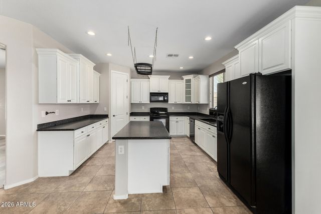 1036 E OAK Road, San Tan Valley, AZ 85140