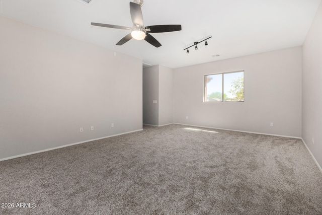 1036 E OAK Road, San Tan Valley, AZ 85140