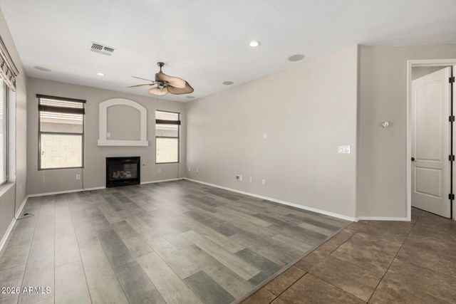 1036 E OAK Road, San Tan Valley, AZ 85140