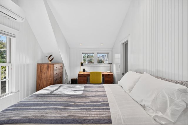 3 Atlantic Avenue, Provincetown, MA 02657