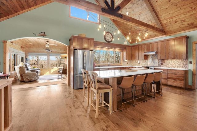 31550 Walsh Place, Edwards, MO 65326