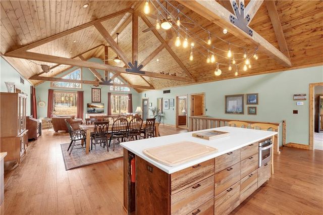 31550 Walsh Place, Edwards, MO 65326