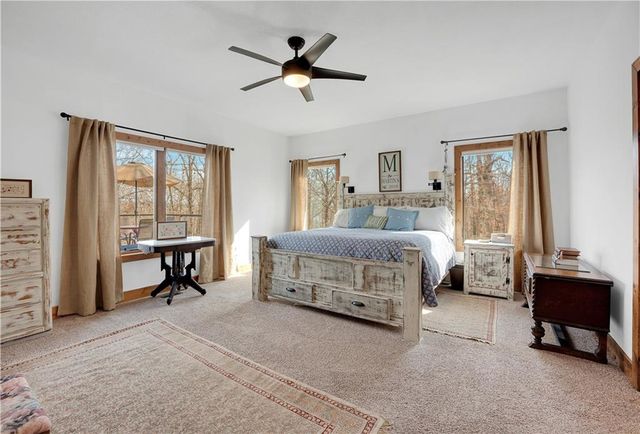 31550 Walsh Place, Edwards, MO 65326