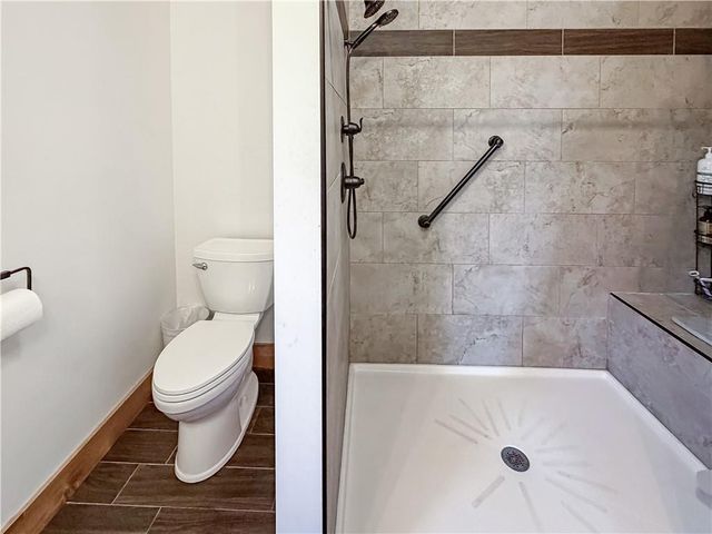 31550 Walsh Place, Edwards, MO 65326