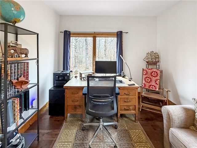 31550 Walsh Place, Edwards, MO 65326