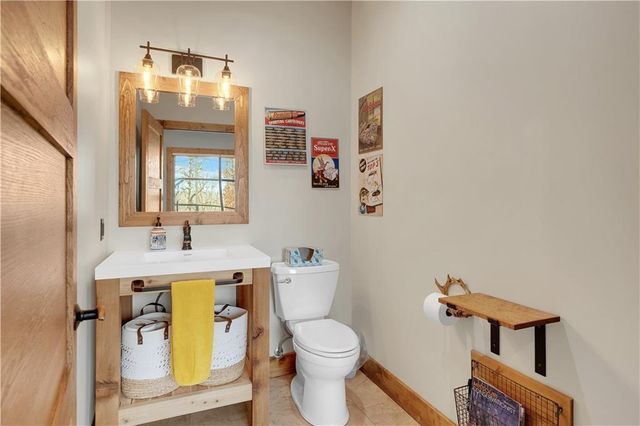 31550 Walsh Place, Edwards, MO 65326