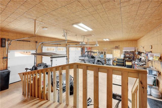 31550 Walsh Place, Edwards, MO 65326