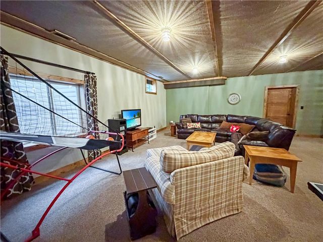 31550 Walsh Place, Edwards, MO 65326