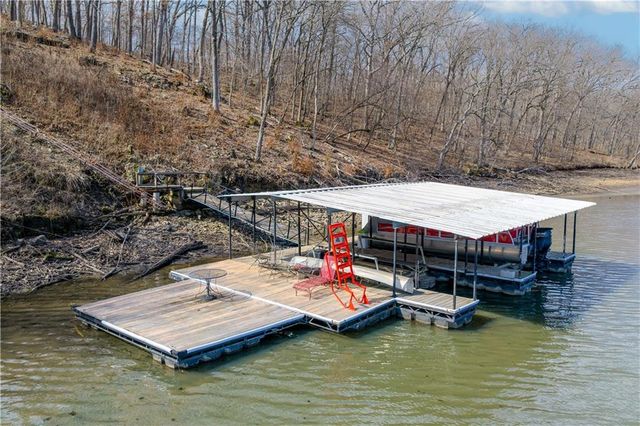 31550 Walsh Place, Edwards, MO 65326