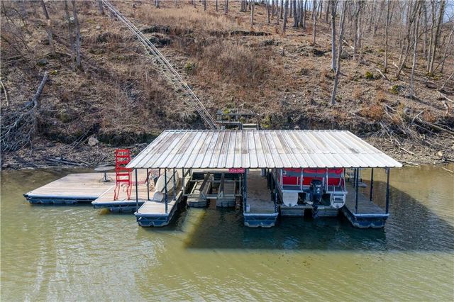 31550 Walsh Place, Edwards, MO 65326